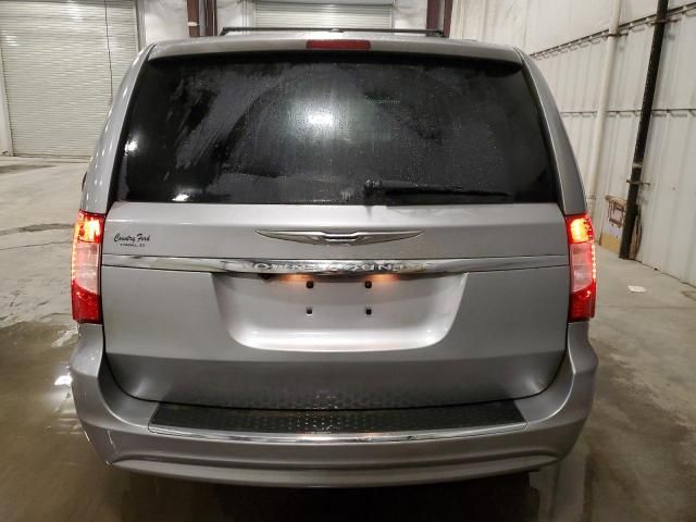 2013 Chrysler Town & Country Touring