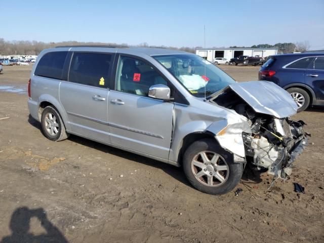 2011 Chrysler Town & Country Touring L