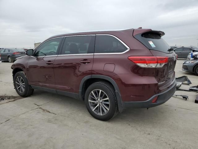 2019 Toyota Highlander SE