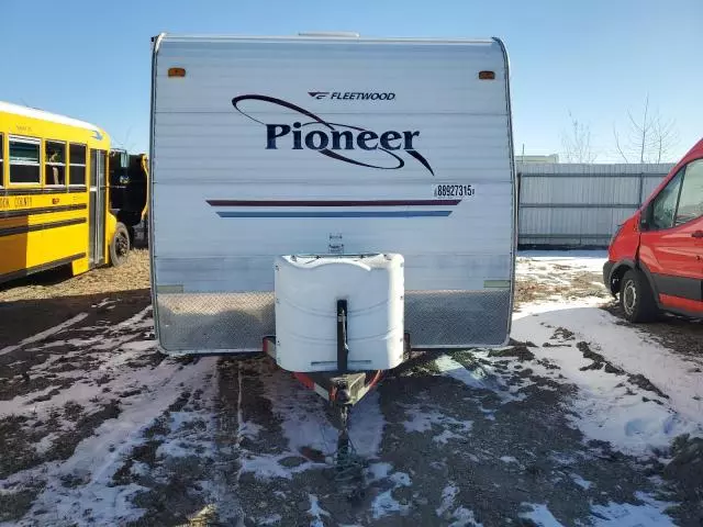 2005 Fleetwood Pioneer