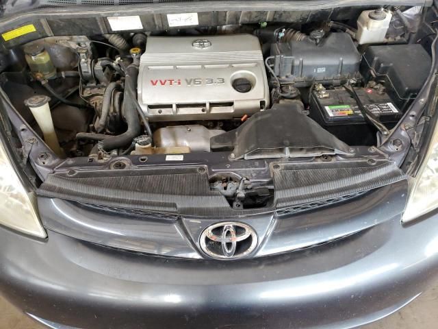 2006 Toyota Sienna CE