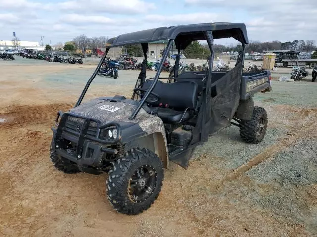 2022 John Deere Gator 4X4