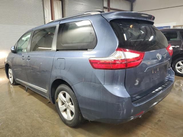 2017 Toyota Sienna LE