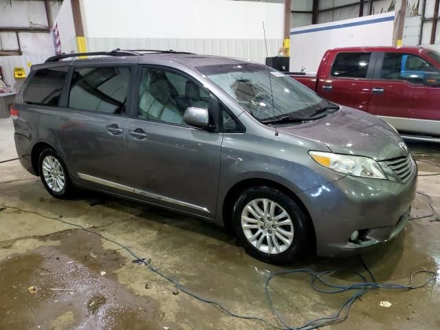 2011 Toyota Sienna XLE