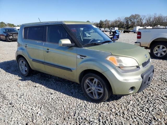 2011 KIA Soul +