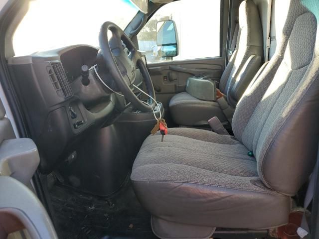 2006 GMC Savana Cutaway G3500