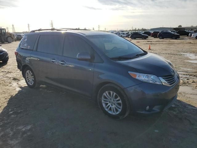 2015 Toyota Sienna XLE