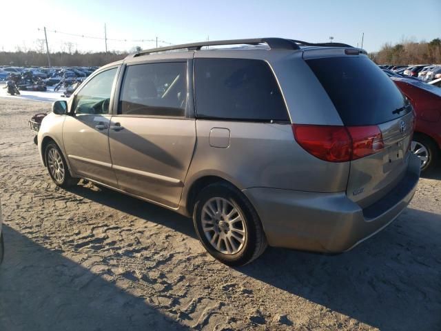 2008 Toyota Sienna XLE