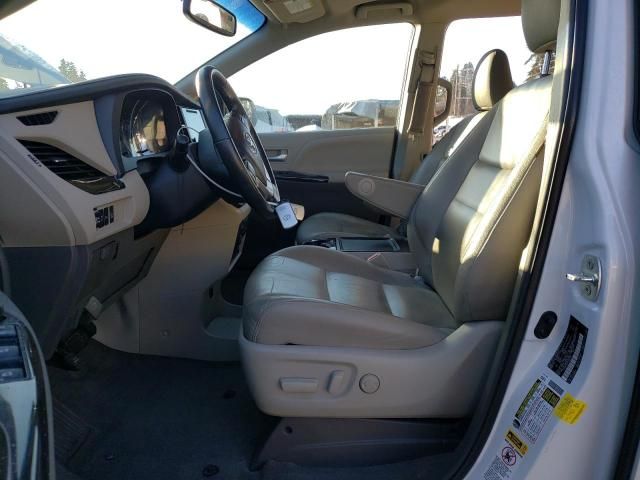 2015 Toyota Sienna XLE