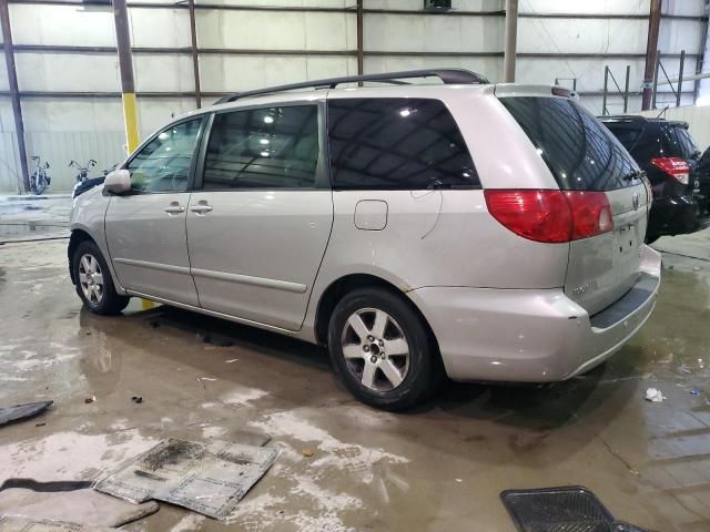 2008 Toyota Sienna XLE