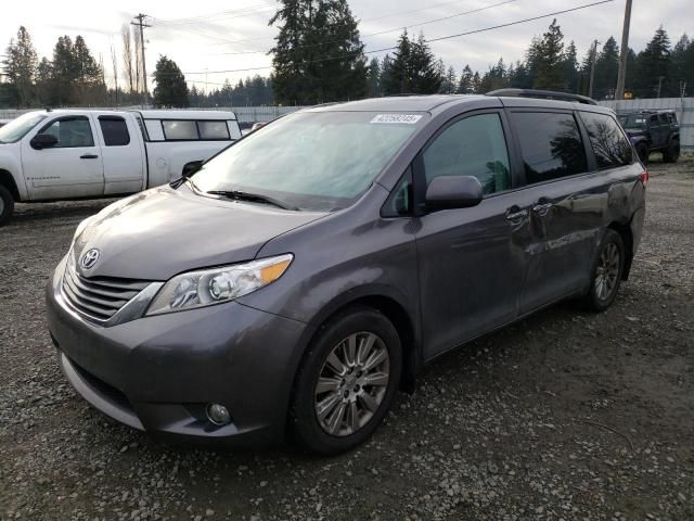 2013 Toyota Sienna XLE