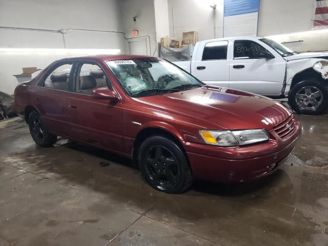 1999 Toyota Camry LE