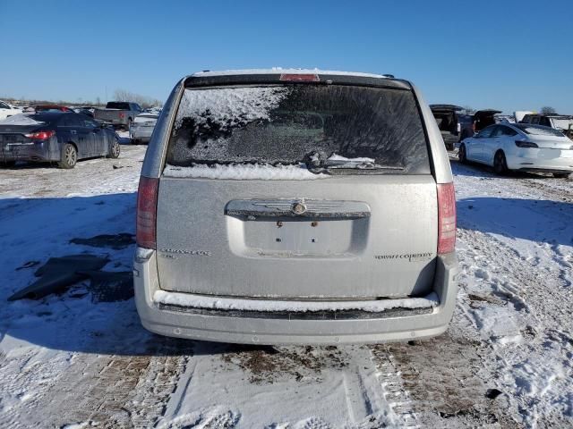 2010 Chrysler Town & Country Limited