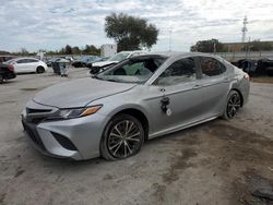 Carros salvage sin ofertas aún a la venta en subasta: 2020 Toyota Camry SE