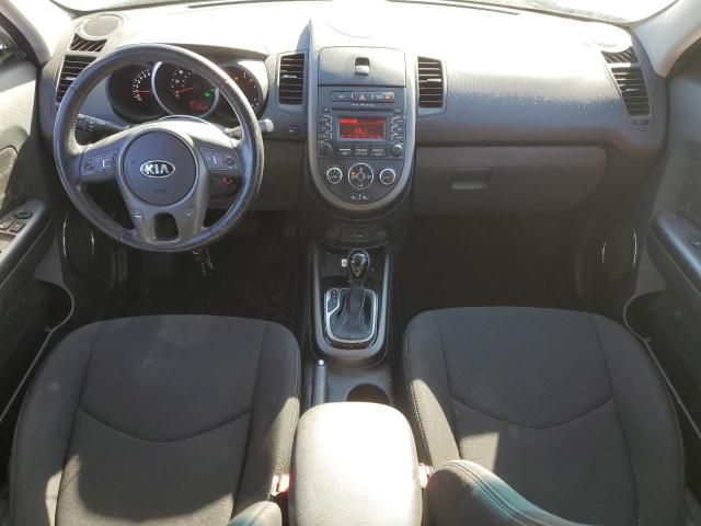 2013 KIA Soul +