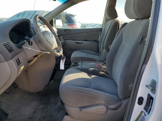 2006 Toyota Sienna CE