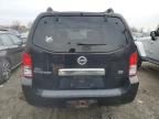 2005 Nissan Pathfinder LE