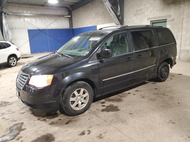 2009 Chrysler Town & Country Touring