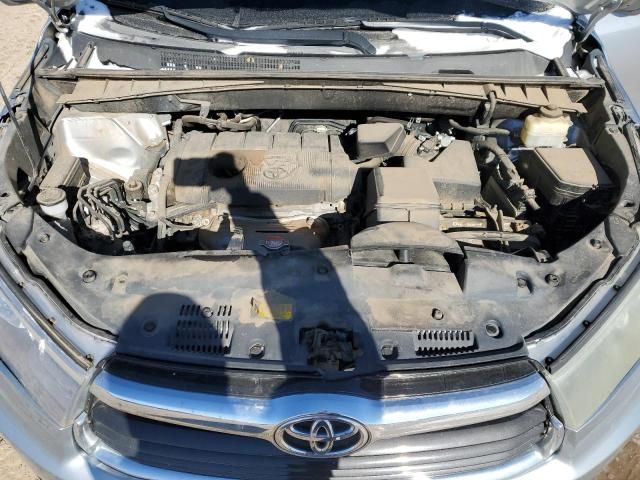 2016 Toyota Highlander LE