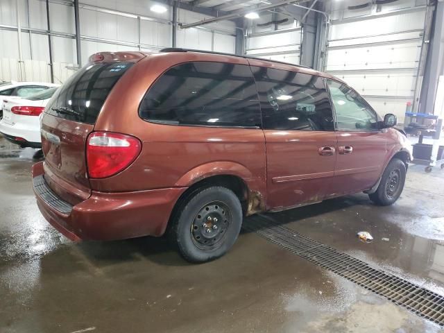 2007 Chrysler Town & Country LX