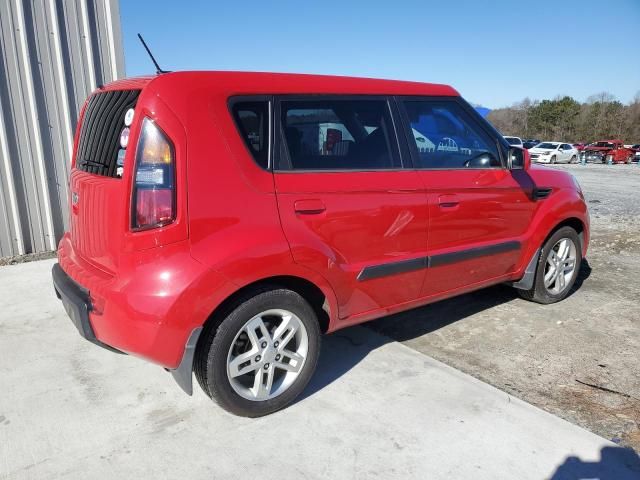 2010 KIA Soul +