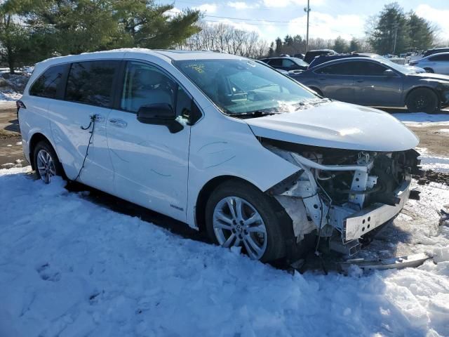 2021 Toyota Sienna XSE