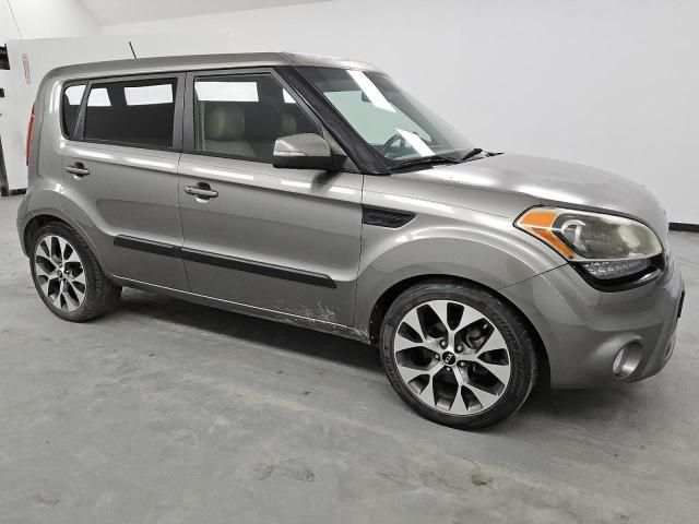 2013 KIA Soul +