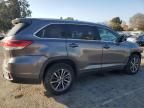 2017 Toyota Highlander SE