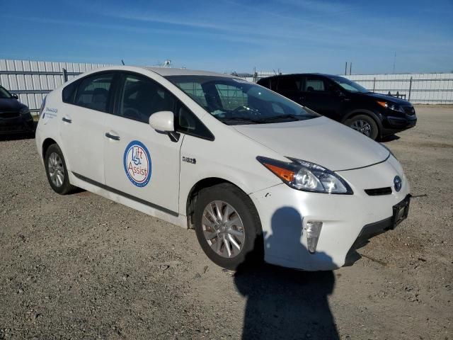 2014 Toyota Prius PLUG-IN