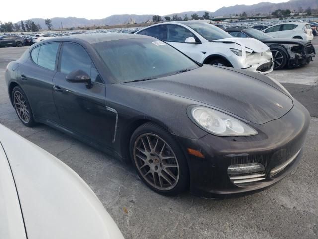 2013 Porsche Panamera 2