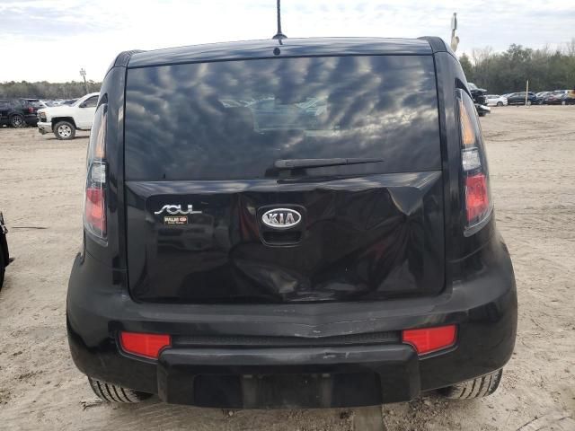 2011 KIA Soul +