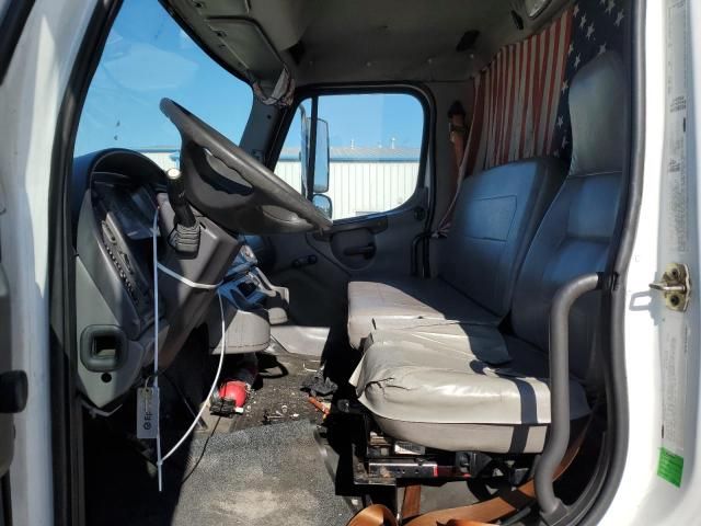 2007 Freightliner M2 106 Medium Duty