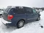 2004 Chrysler Town & Country Limited