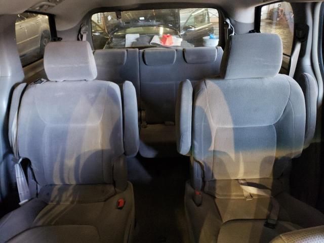 2005 Toyota Sienna CE