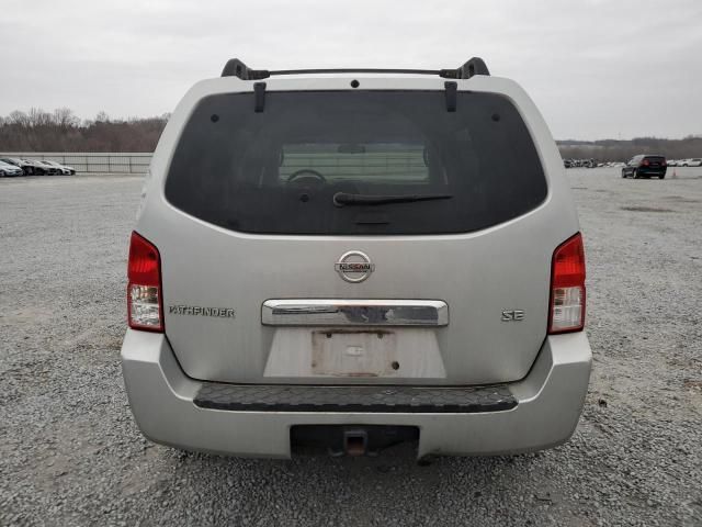 2005 Nissan Pathfinder LE