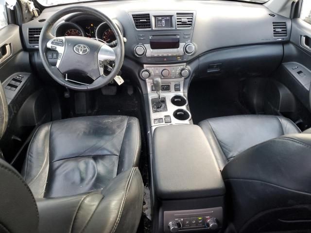 2011 Toyota Highlander Base