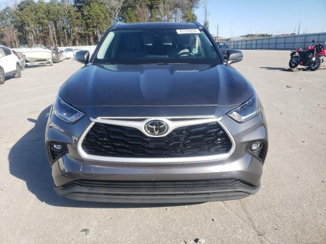 2021 Toyota Highlander XLE