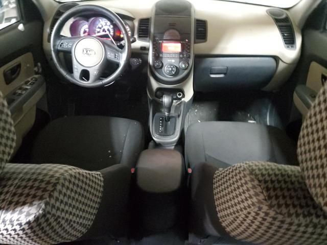 2010 KIA Soul +