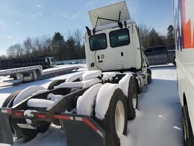 2018 Freightliner Cascadia 126