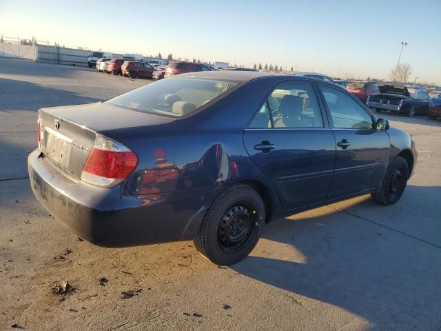 2005 Toyota Camry LE