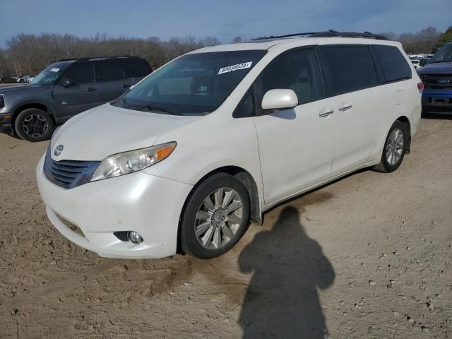 2012 Toyota Sienna XLE