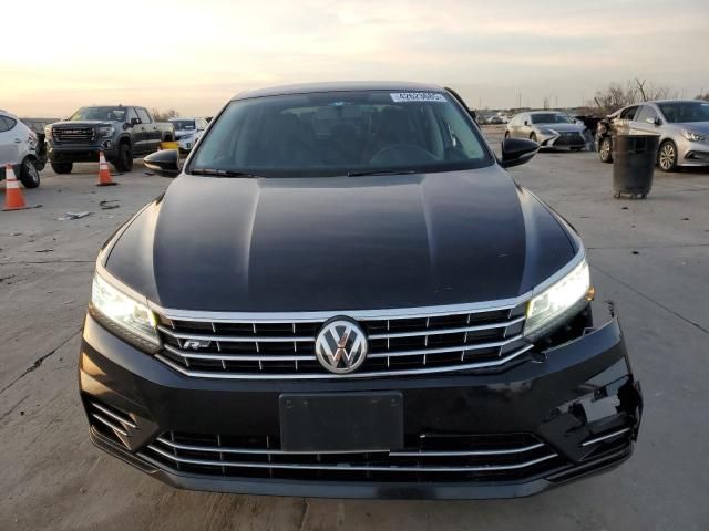 2017 Volkswagen Passat R-Line