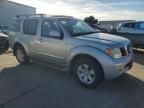 2005 Nissan Pathfinder LE