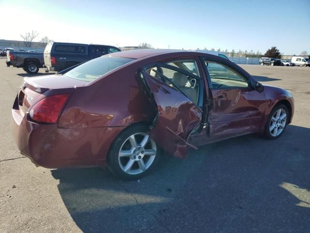 2004 Nissan Maxima SE