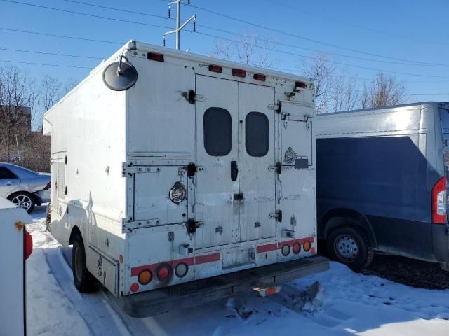 2007 GMC Savana Cutaway G3500