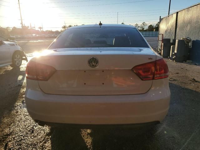 2013 Volkswagen Passat SE