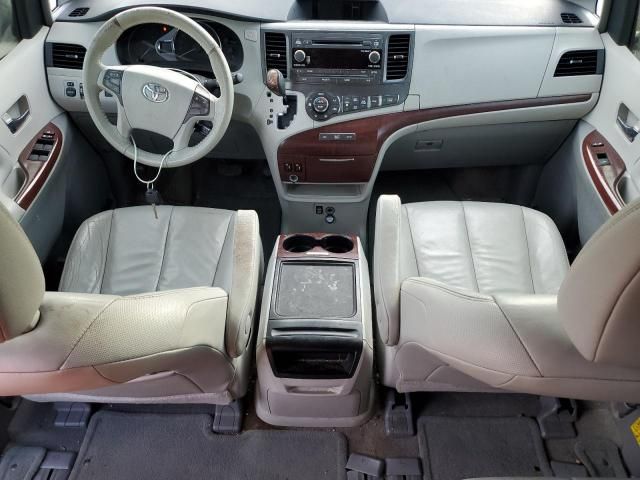 2013 Toyota Sienna XLE