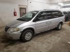 2005 Chrysler Town & Country LX