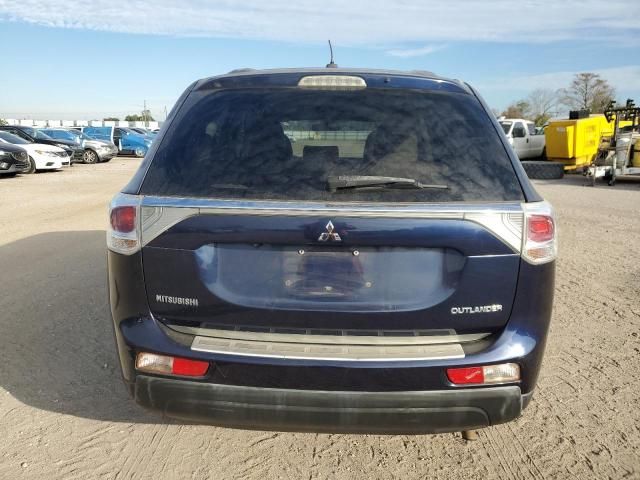 2014 Mitsubishi Outlander SE