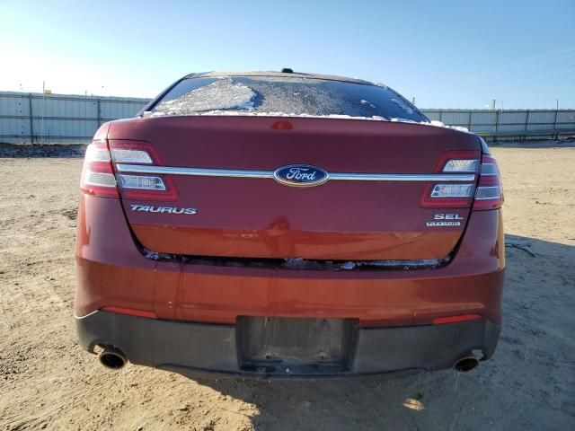 2014 Ford Taurus SEL